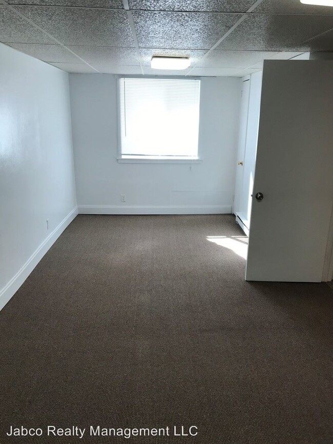 409 E Howard St Unit 1