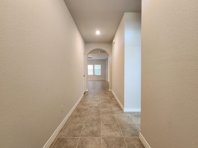 Photo - Bright & Beautiful 3-Bedroom Home in Three...