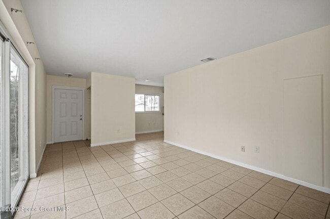 Photo - 1688 Eisenhower Ave