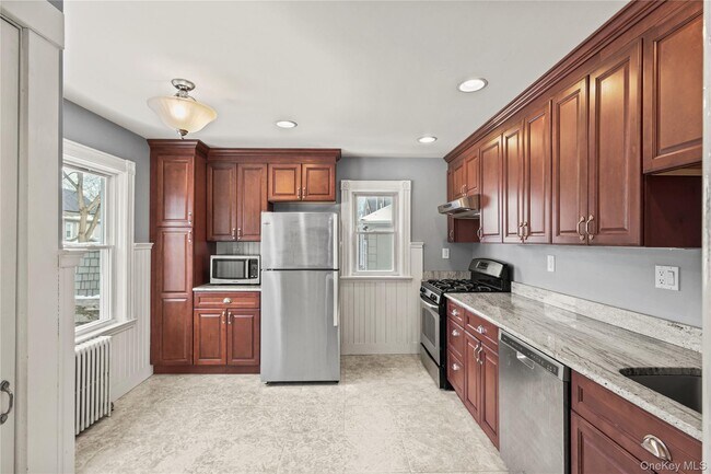 Photo - 559 Bedford Rd Unit 1st Floor