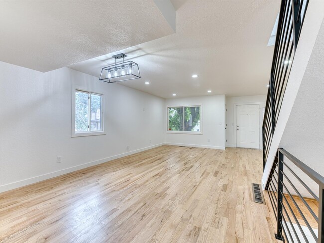 Photo - 3050 W 32nd Ave