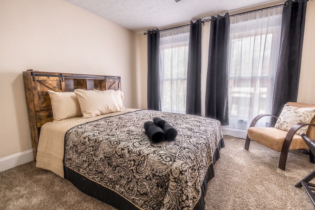 Photo - 787 S 22nd St