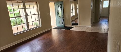 Photo - 1935 Meadow Ln