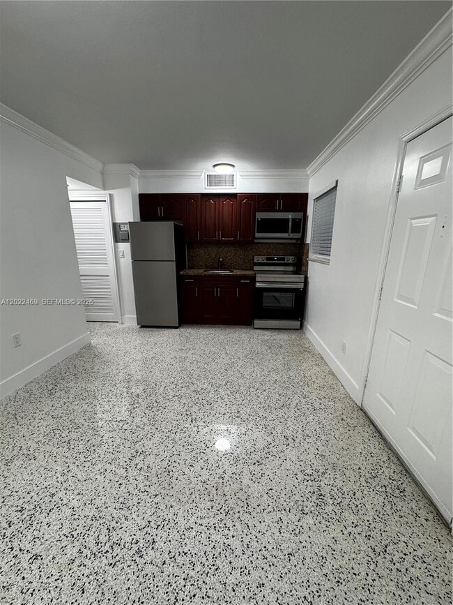 Photo - 2725 SW 25th St Unit 1