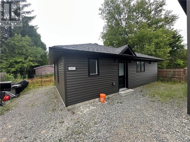 Photo - 3369 Falconbridge Rd