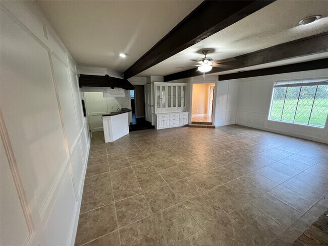 Photo - 18240 Fenske Rd