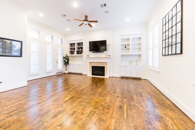 Photo - 3906 Driscoll St
