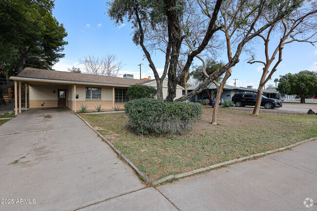 Building Photo - 1120 E Palo Verde Dr Rental