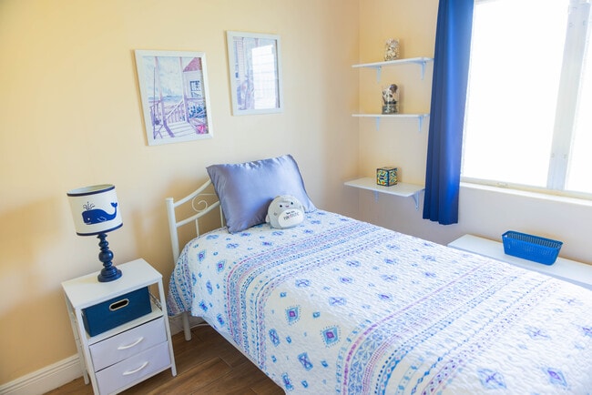 Photo - 2028 Bridgeman Dr