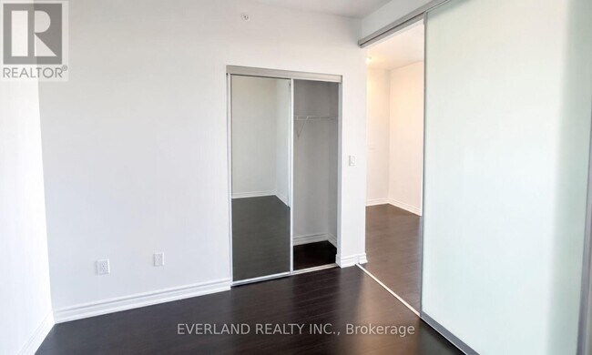 Photo - 386 Yonge St Unité 4204