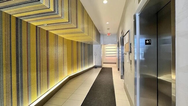 Photo - 13618 100 Av Unit 607