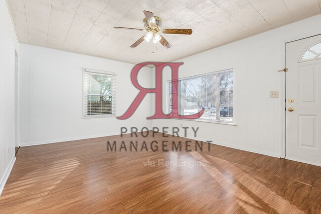 Photo - 3400 Eisenhower Rd
