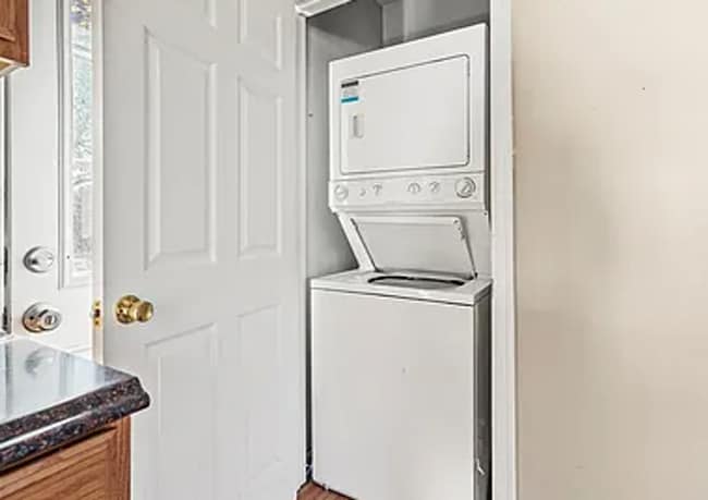 Photo - Great Location 2 Bed 1 Bath Home for Rent