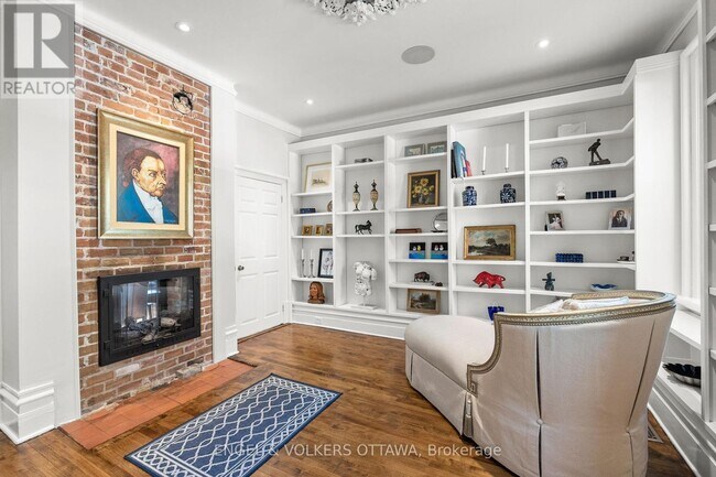 Photo - 105 Crichton St