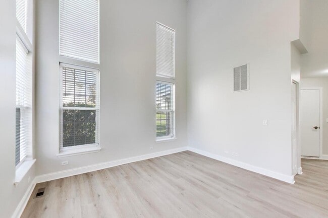 Photo - 2219 Rossiter Pkwy