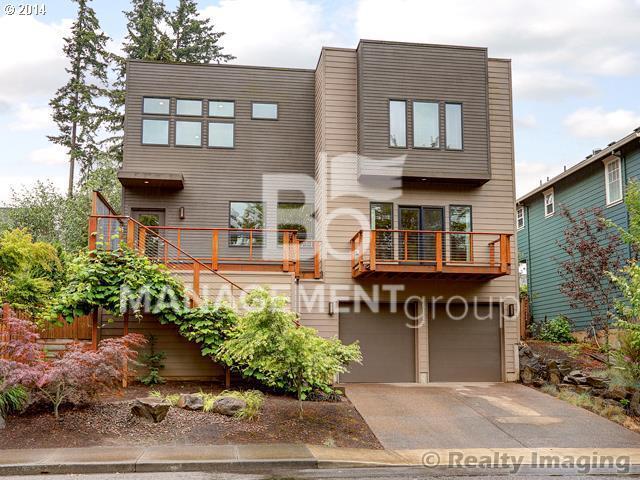 Building Photo - Multnomah Village Contemporary Home with Valley Views