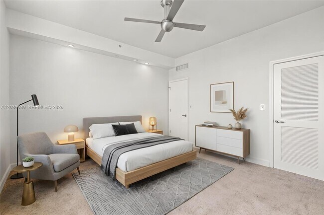 401 69th St Unit PH101