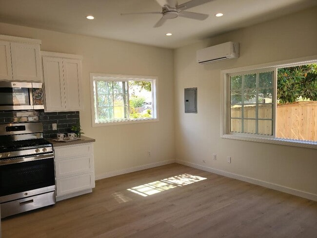 Photo - 1162 Hacienda Dr
