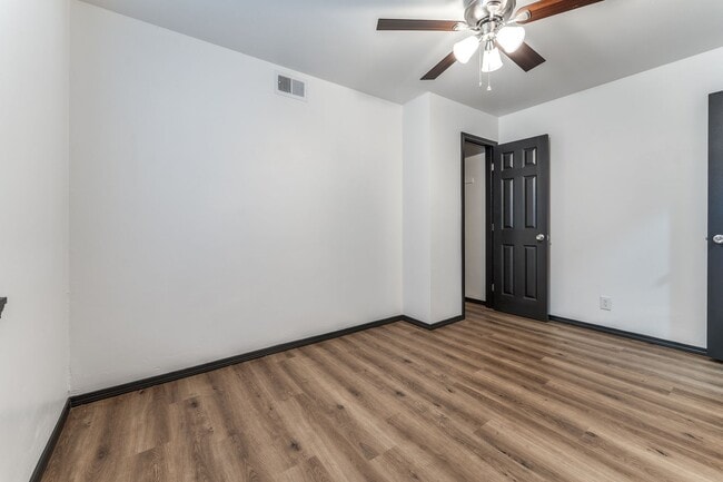 Photo - 321 NW 84th St