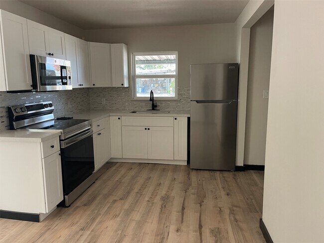 Photo - 800 S 2nd St