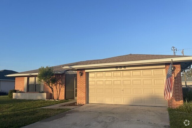 Building Photo - SE Cape Coral Single Family Home