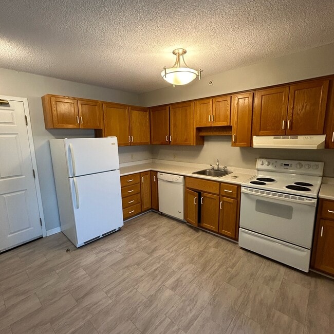 Building Photo - 151 Queen St Unit 314