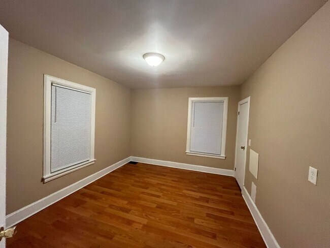 Photo - 734 S Twelfth St