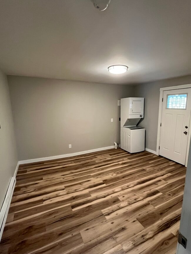 Photo - River RD Unit D