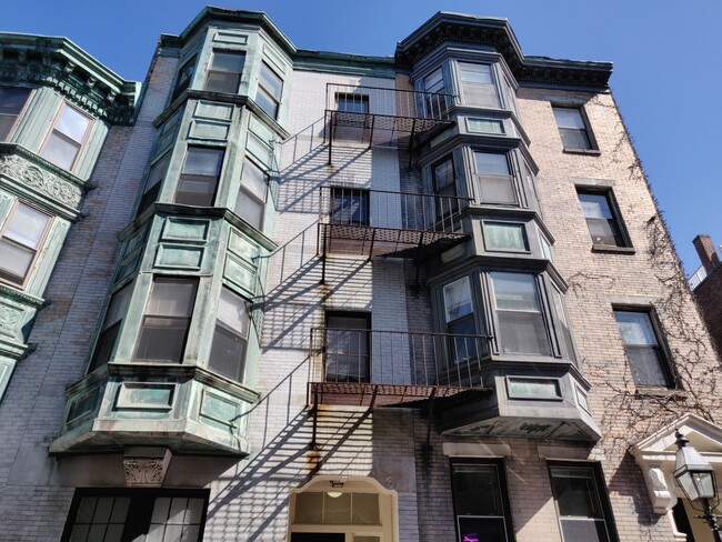 Photo - 53 Joy St Unidad 4