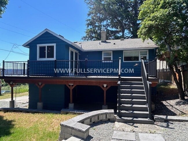 Photo - Exceptional South Beacon Hill 3 BD 2 BA! Huge Deck!