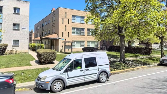 Photo - 1624 W Touhy Ave Apartment Unit 1B