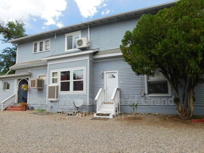 Building Photo - 1002 Santa Clara Ave Unit 4