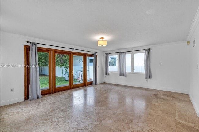 Photo - 260 SW 29th Rd