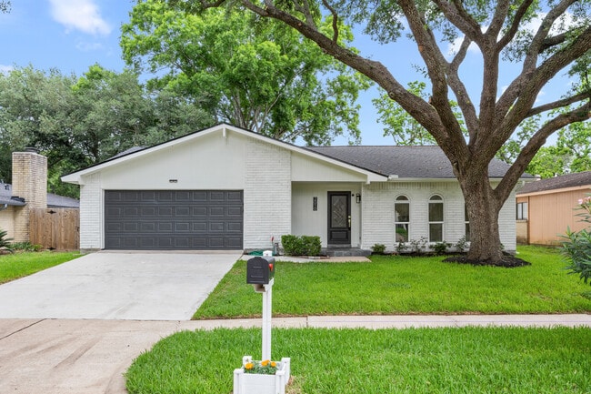 Building Photo - 2010 Quail Valley East Dr