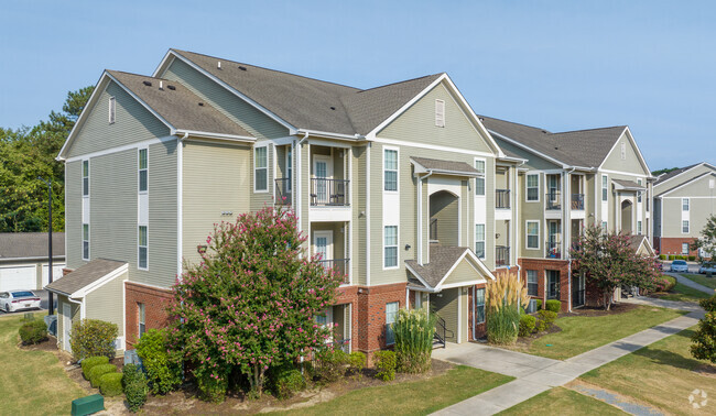 Independence Place West Fayetteville - Independence Place West Fayetteville Apartments