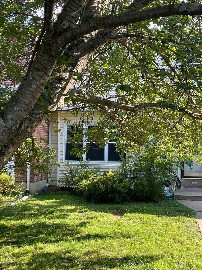 Building Photo - Green Valley Community off Kirkwood Highway