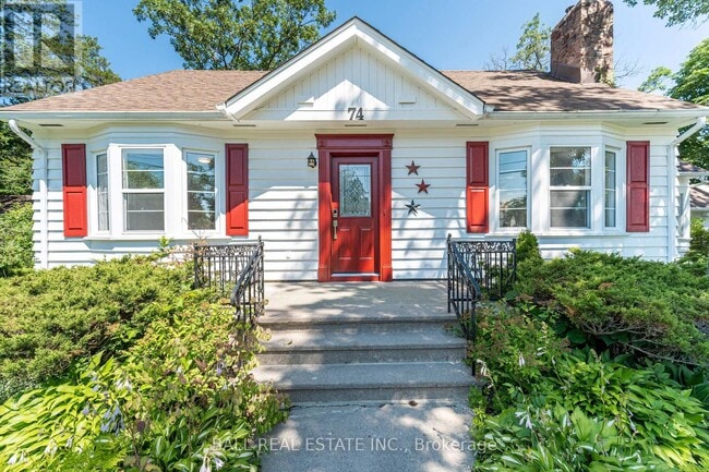 Photo - 74 King St E
