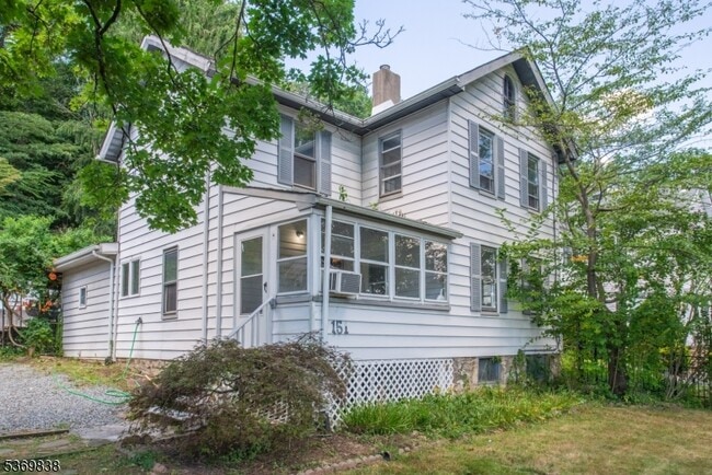 Photo - 151 Mt Kemble Ave House