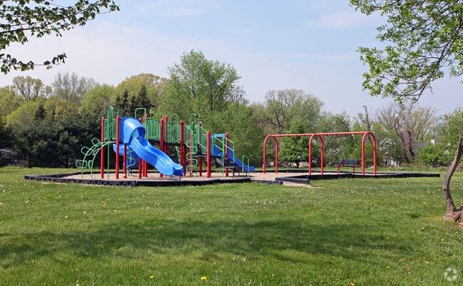 Photo - Villages at Franklin Crossing