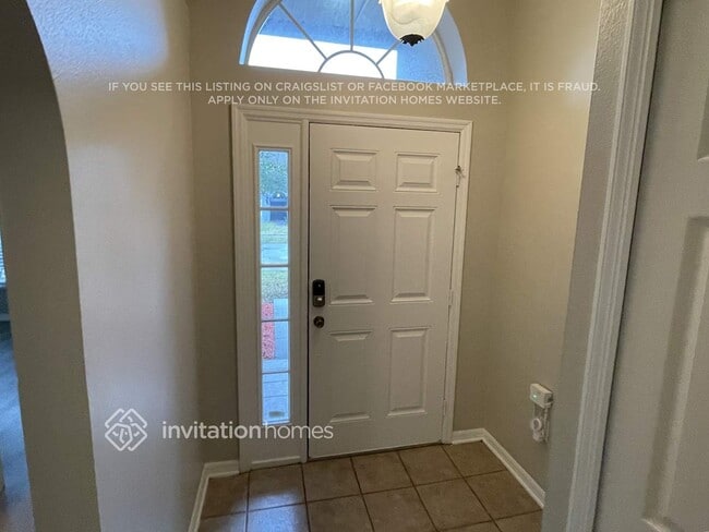 Photo - 120 Crown Colony Way