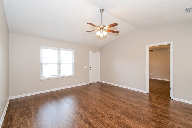 Photo - 1775 Irish Spring Ct