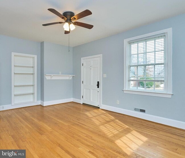 Photo - 304 N Highland St