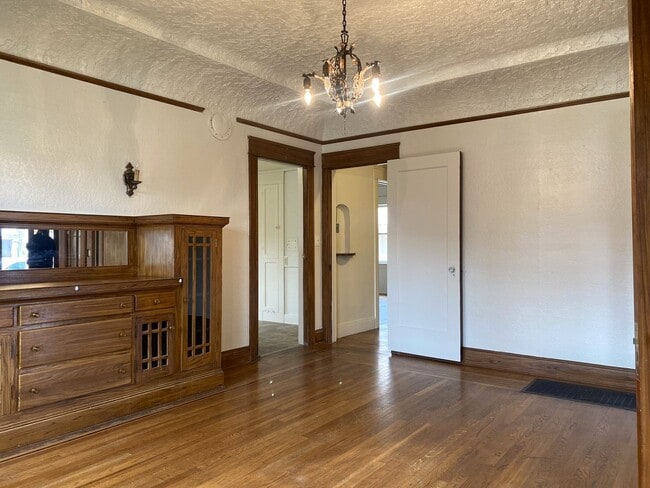 Photo - Available Now! Charming 3-bdrm./1.5-bath, ...