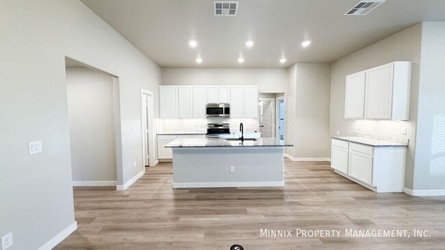 Photo - 2011 132nd St