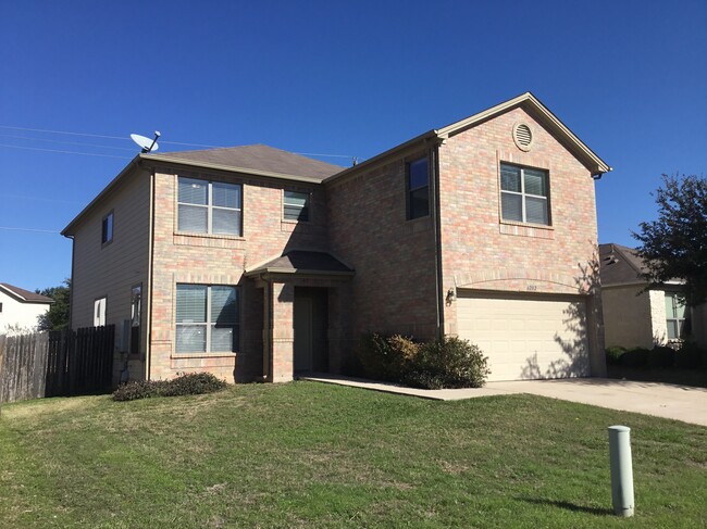 Building Photo - 6202 Roseborough Dr