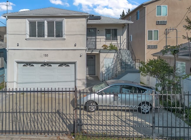 Building Photo - 1155 W Exposition Blvd Unit B