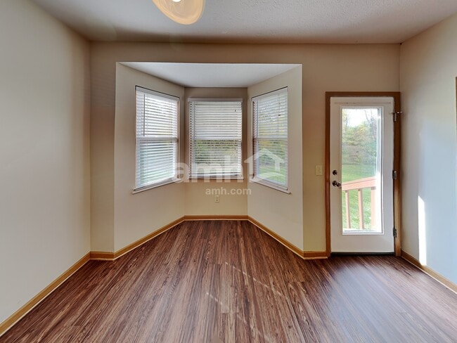 Photo - 6213 Home Park Dr