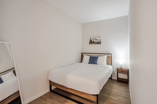 Photo - 9-JAN-JAN E 4th St Unidad ID1222848P