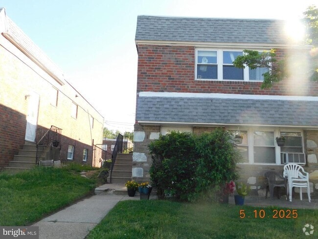 Building Photo - 2165 Benson St Rental