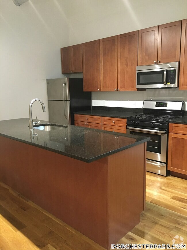Building Photo - 600 Columbia Rd Unit 11 Rental